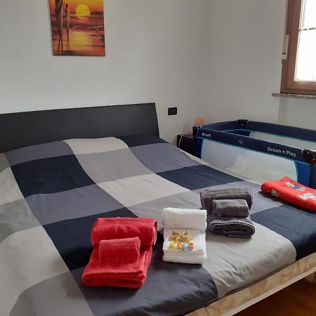 La Perla Del Lago Apartamento Calceranica al Lago Exterior foto