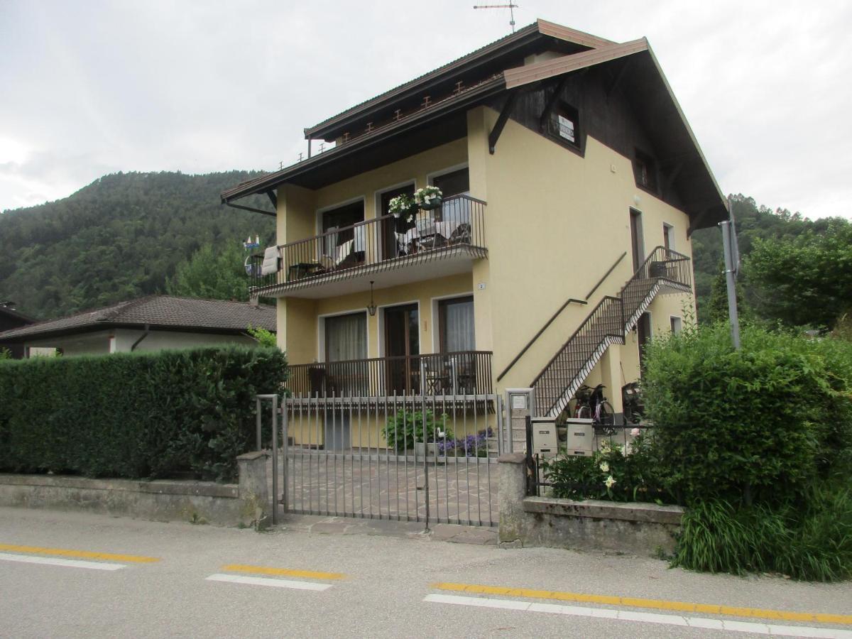 La Perla Del Lago Apartamento Calceranica al Lago Exterior foto
